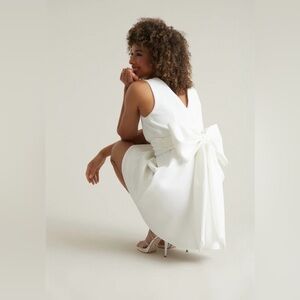 ivy + blu Women's Scuba V-Neck Criss Cross Bow Back Mini Dress